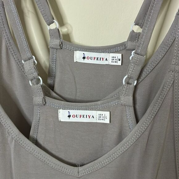 New Causal V-Neck Sleeveless Harem
Overall Jumpsuit in Light Grey - Picture 2 of 2